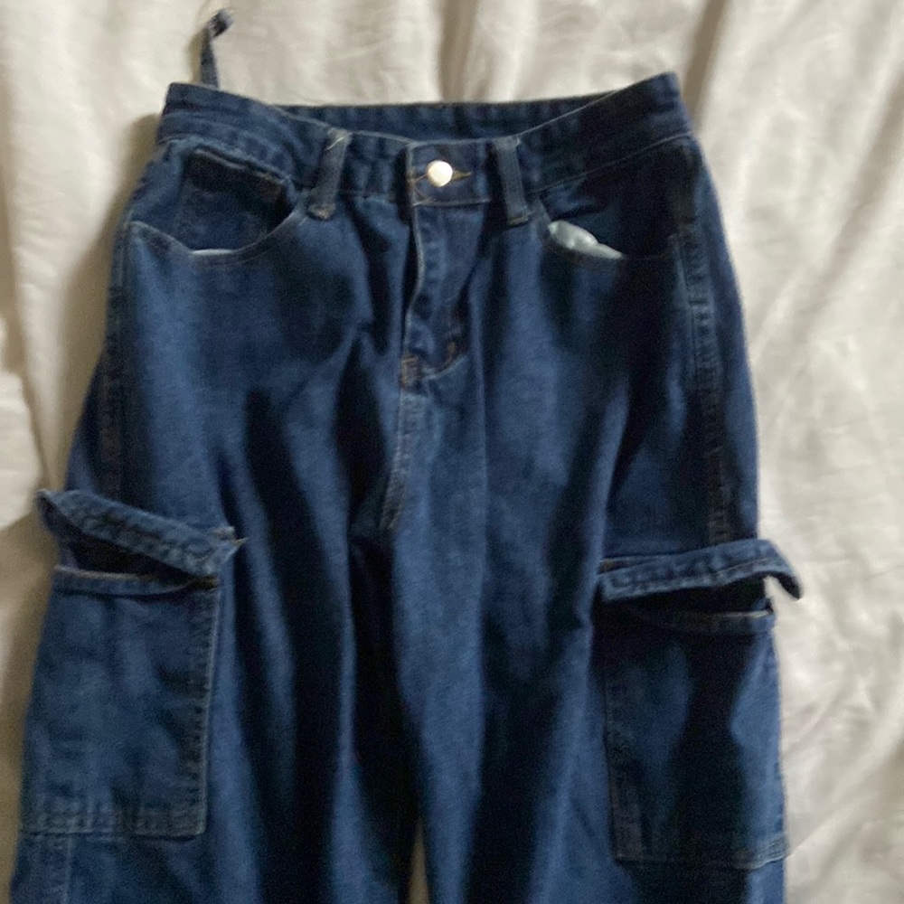 dark blue cargo baggy jeans